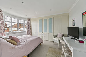 Bedroom- click for photo gallery